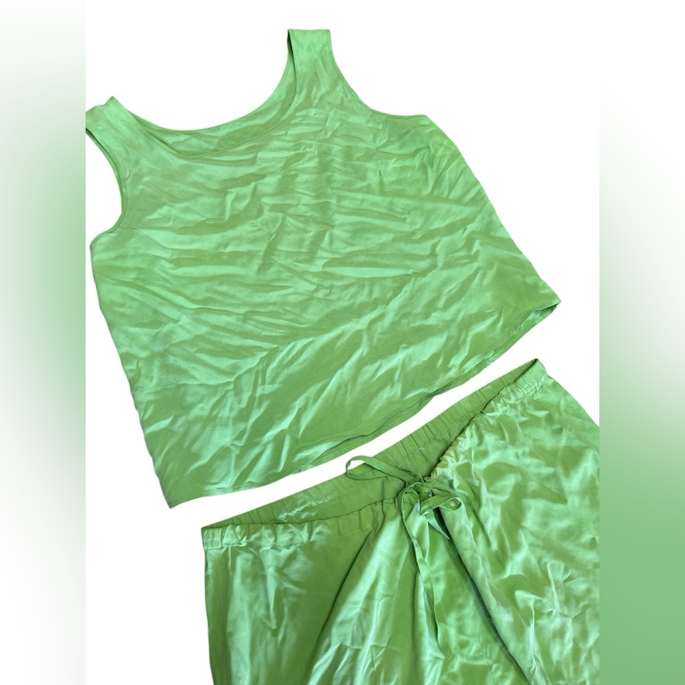 Green two piece pant and tank top lounge set - Picture 2 of 3